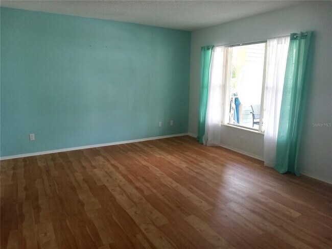 Building Photo - 2331 Finlandia Ln