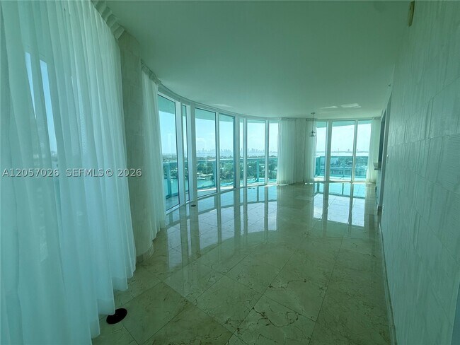 Building Photo - 6000 Indian Creek Dr