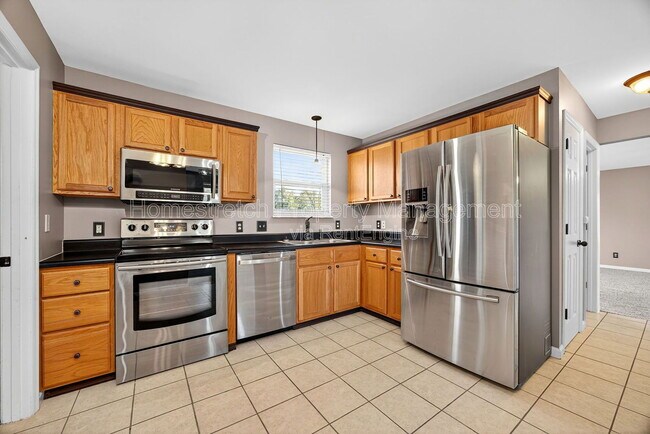 Building Photo - 820 Whisper Creek Ct