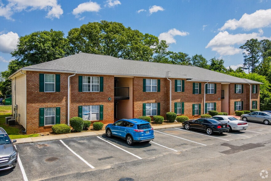Primary Photo - High Grove Apartments