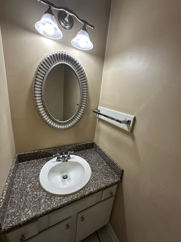 Building Photo - 222 Sandra Del Mar Dr