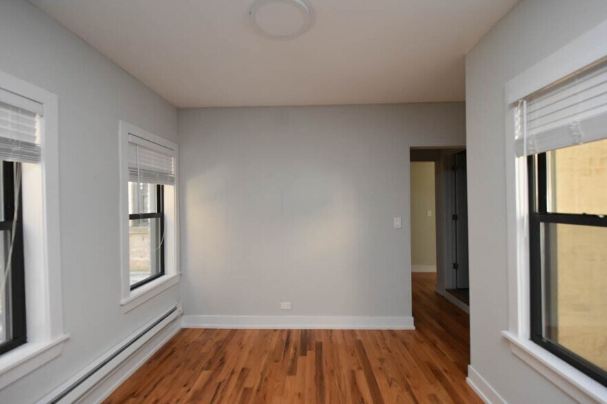 Building Photo - 817 Elm St