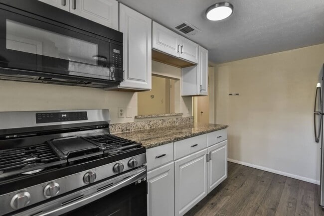Building Photo - 1224 Westway Cir