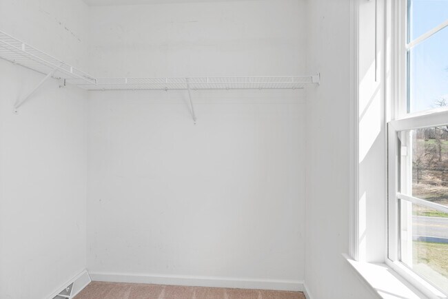Building Photo - 1414 Ann Ln