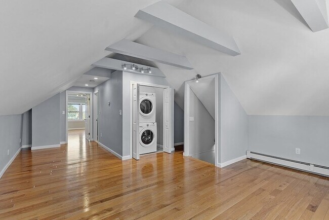 Building Photo - 59 Clarendon Ave