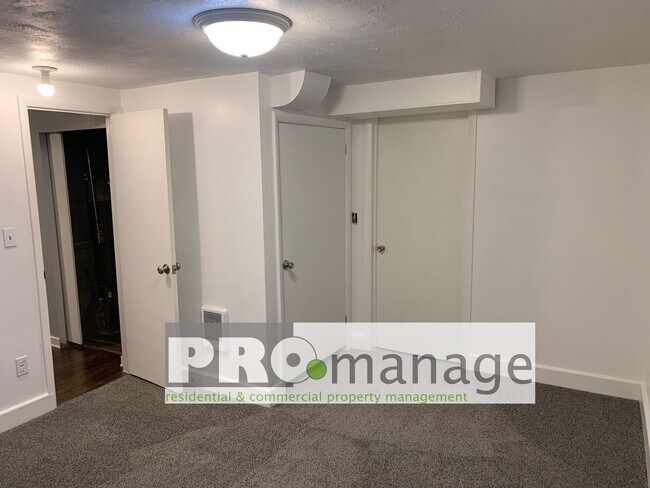 Building Photo - 797 K St