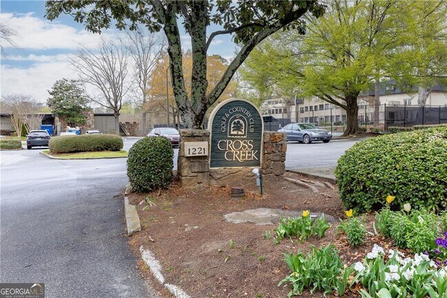 Building Photo - 12 Vista Square NW