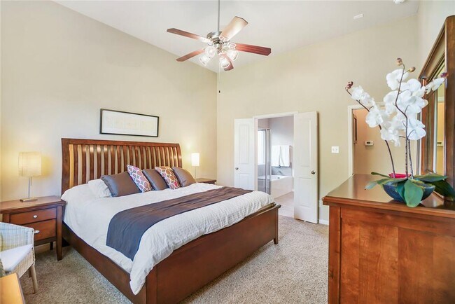 Building Photo - 174 Black Swan Pl