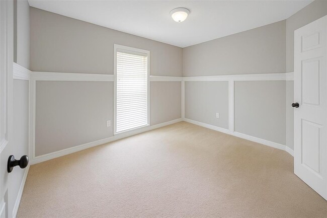 Building Photo - 506 Brendon Park Ln