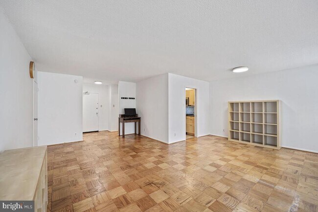 Building Photo - 4515 Willard Ave