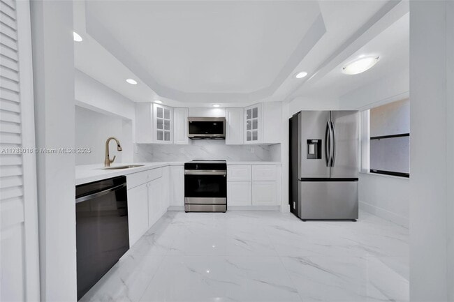 Building Photo - 10136 NW 41st St