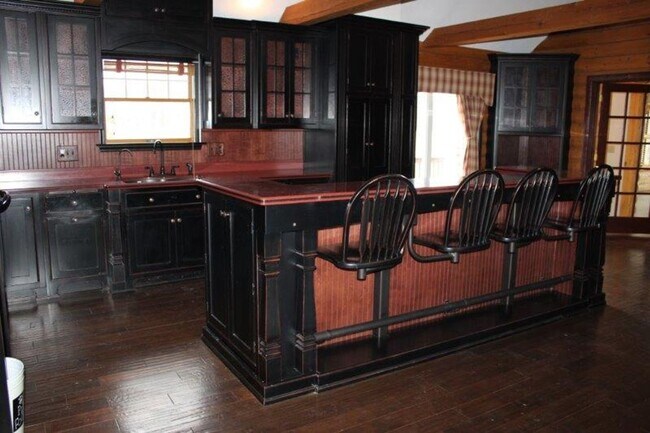 Building Photo - 2-Story Rancher