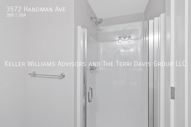 Building Photo - 3572 Handman Ave