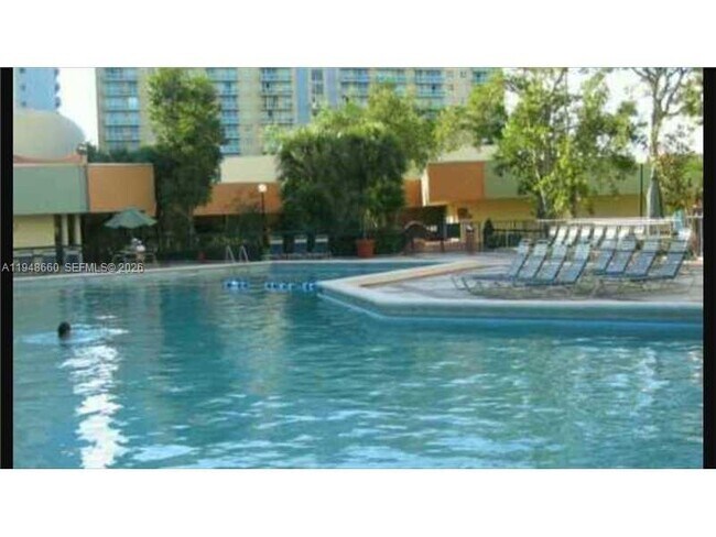 Building Photo - 17011 N Bay Rd