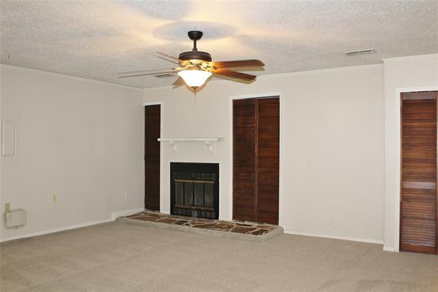 Building Photo - 3005 Ravine Trail