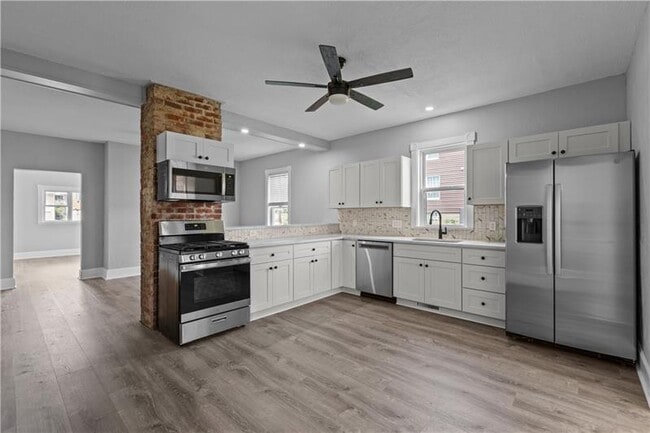 Building Photo - 616 Highland Ave