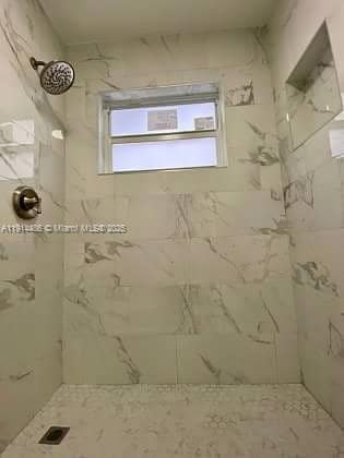 Building Photo - 2441 SW 124th Ave