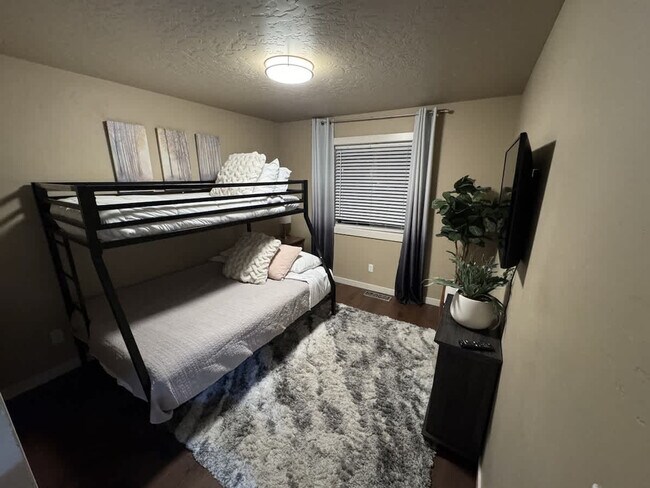 Building Photo - 2106 Ison Ct