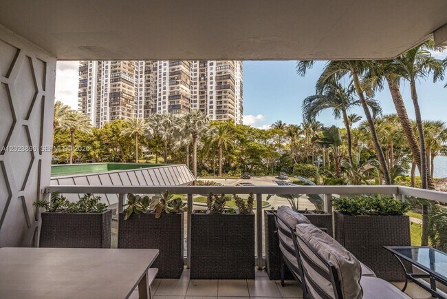 Building Photo - 2451 Brickell Ave