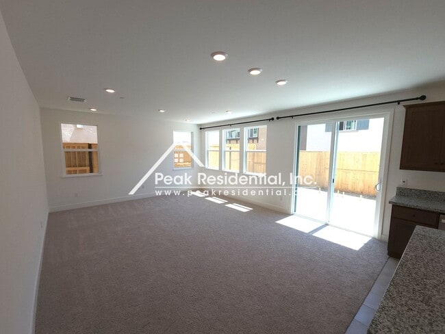 Building Photo - Brand New 3bd/2.5ba Folsom Home with 2 Car Garage