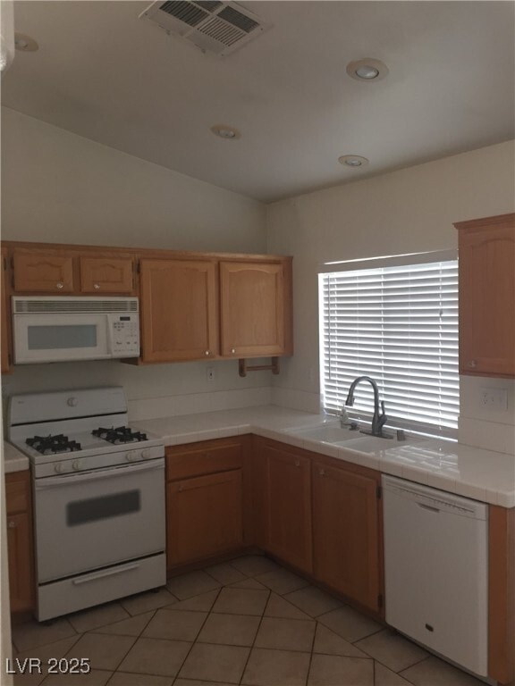 Building Photo - 1405 Iron Springs Dr