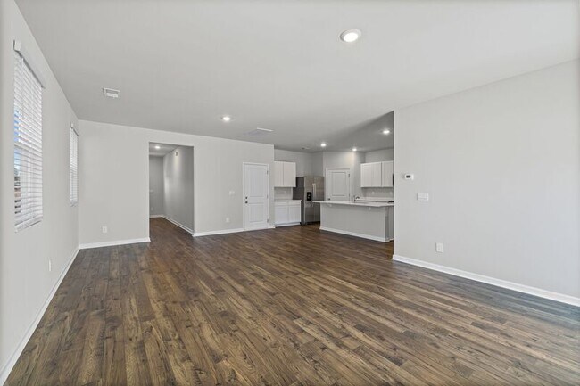 Building Photo - 4340 Oswin Dr