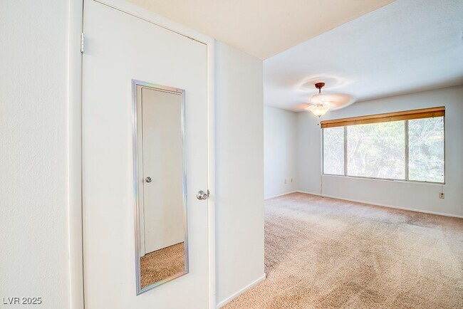 Building Photo - 3060 Casey Dr