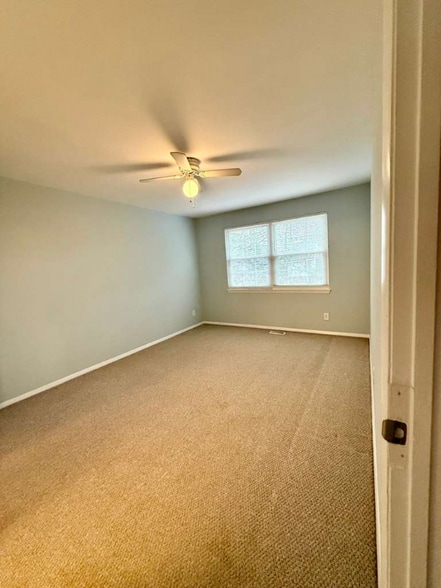 Building Photo - 315 Hometown Way