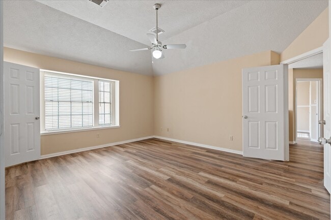 Building Photo - 3708 Nutwood Ln