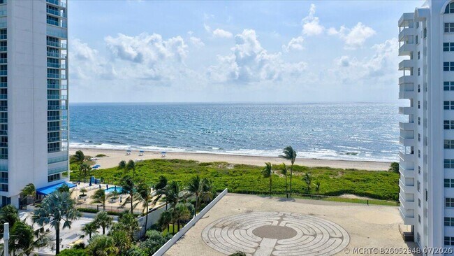 Building Photo - 2929 S Ocean Blvd