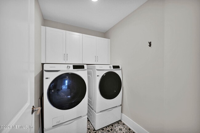 Building Photo - 58 Spinner Dr