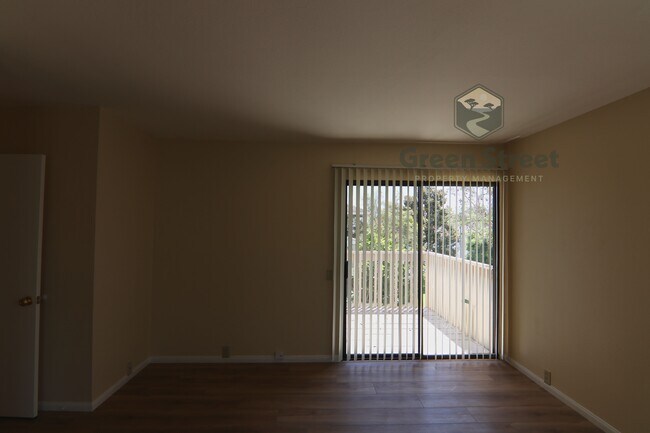 Building Photo - 3843 Camino Lindo