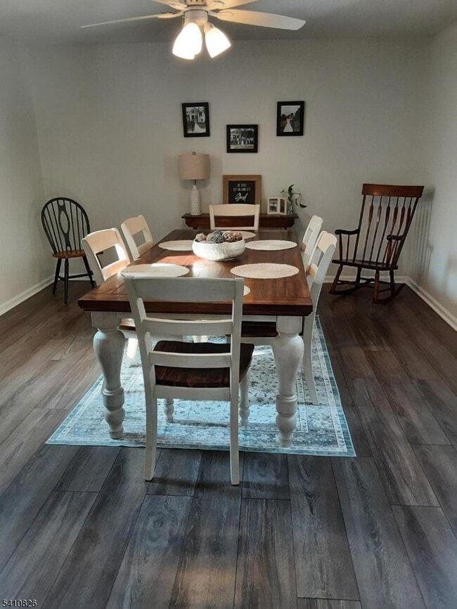 Building Photo - 309 Mountain Lake Rd