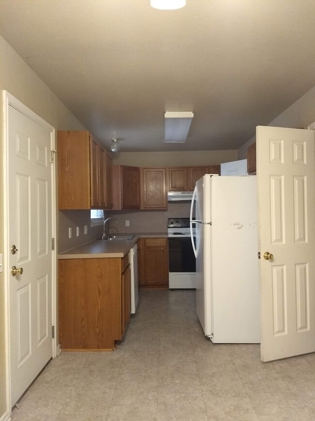 Building Photo - 202 Timbercrest Ct