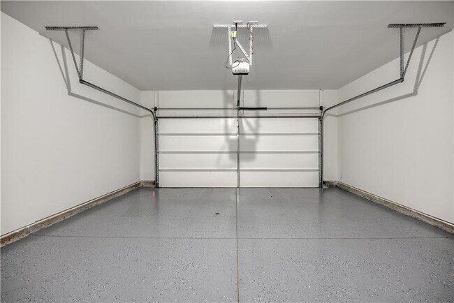 Building Photo - 49 Kestrel Dr