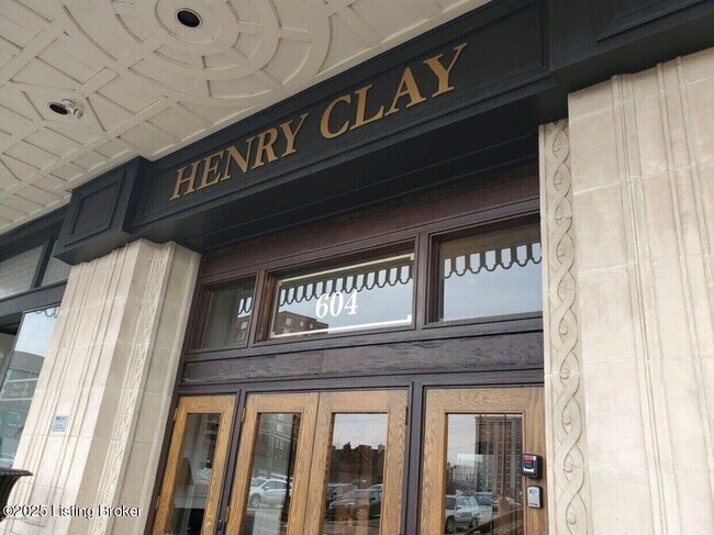 Building Photo - 604 S 3rd St