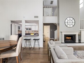 Building Photo - 1821 Westlake Dr