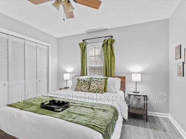 Building Photo - 1835 Portland Ave