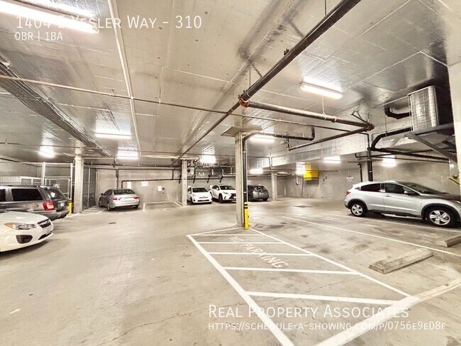 Building Photo - 1404 E Yesler Wy