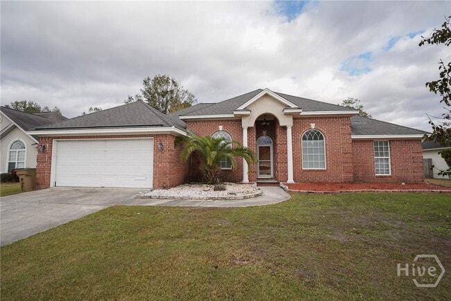 Primary Photo - 108 Steven St