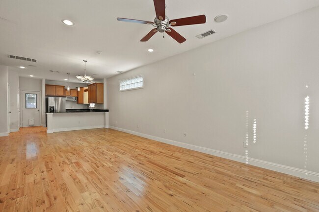 Building Photo - 5219 Richard Ave