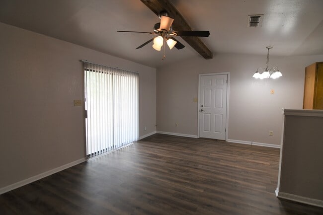 Building Photo - 1133 Lindsey Cir
