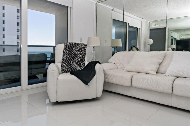 Building Photo - 1880 S Ocean Dr