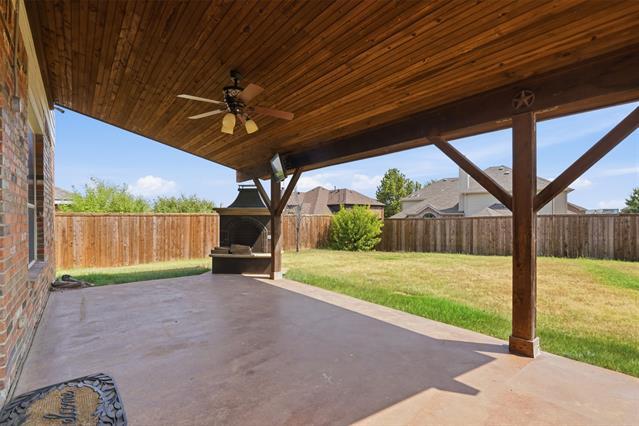 Building Photo - 404 Tarpan Trail