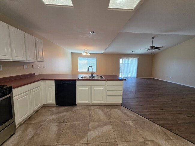 Building Photo - 6309 Lost Peak Ct