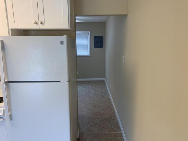 Building Photo - 7043 Pickering Ave