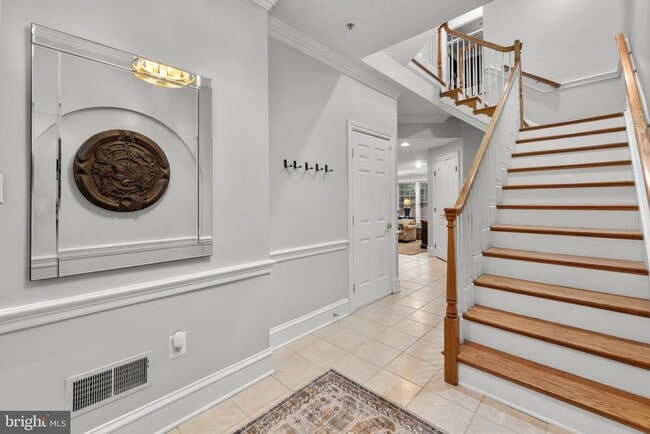Building Photo - 4914 John Ticer Dr