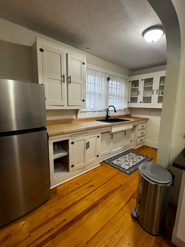 Building Photo - 1008 Mable Ave