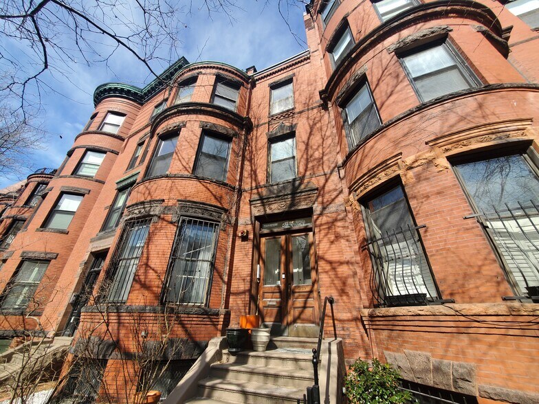 Building Photo - 429 Marlborough St