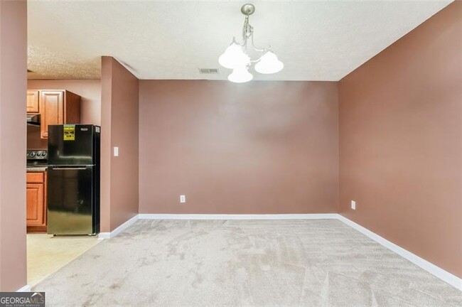 Building Photo - 12201 Fairington Ridge Cir